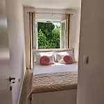 Apartment Ivy